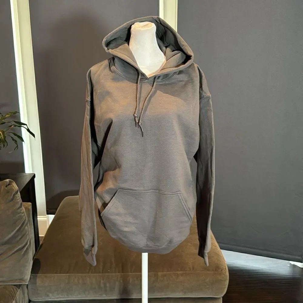 Gildan Adult Unisex Heavy Blend Hooded Sweatshirt Fleece Gray Size M NEW